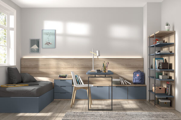 Teenage Bedroom - F810